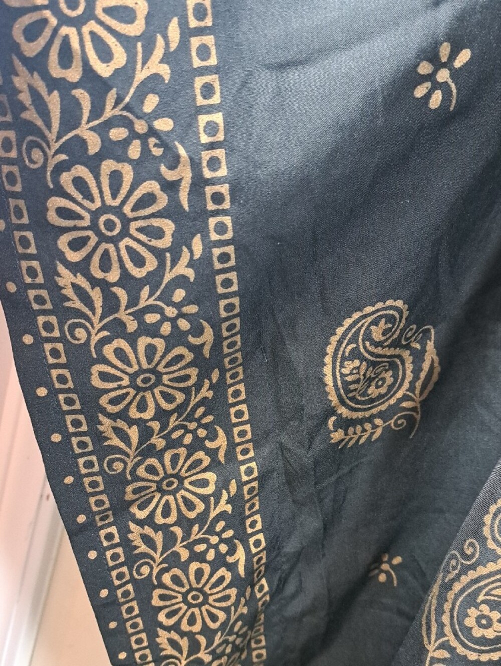 Step n' Style Black Kaftan with Gold Paisley Print - Picture 4 of 9